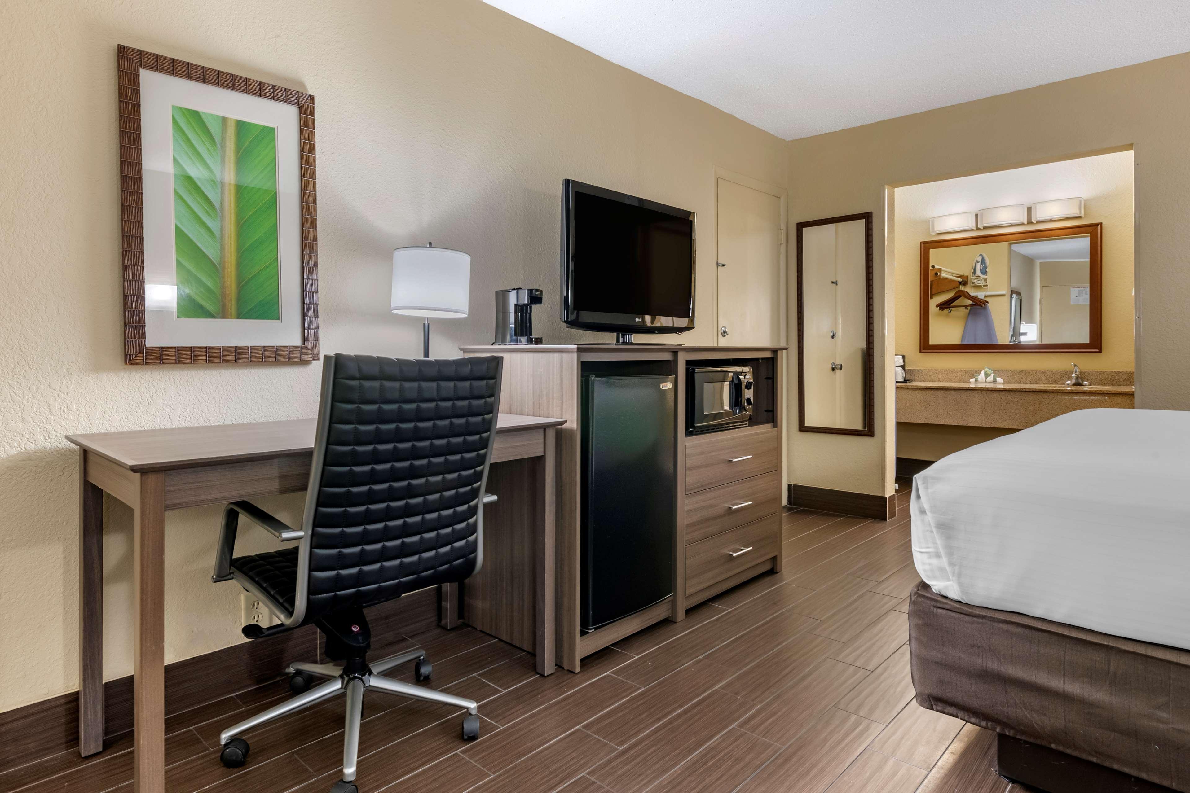 Best Western Downtown Стюарт Экстерьер фото