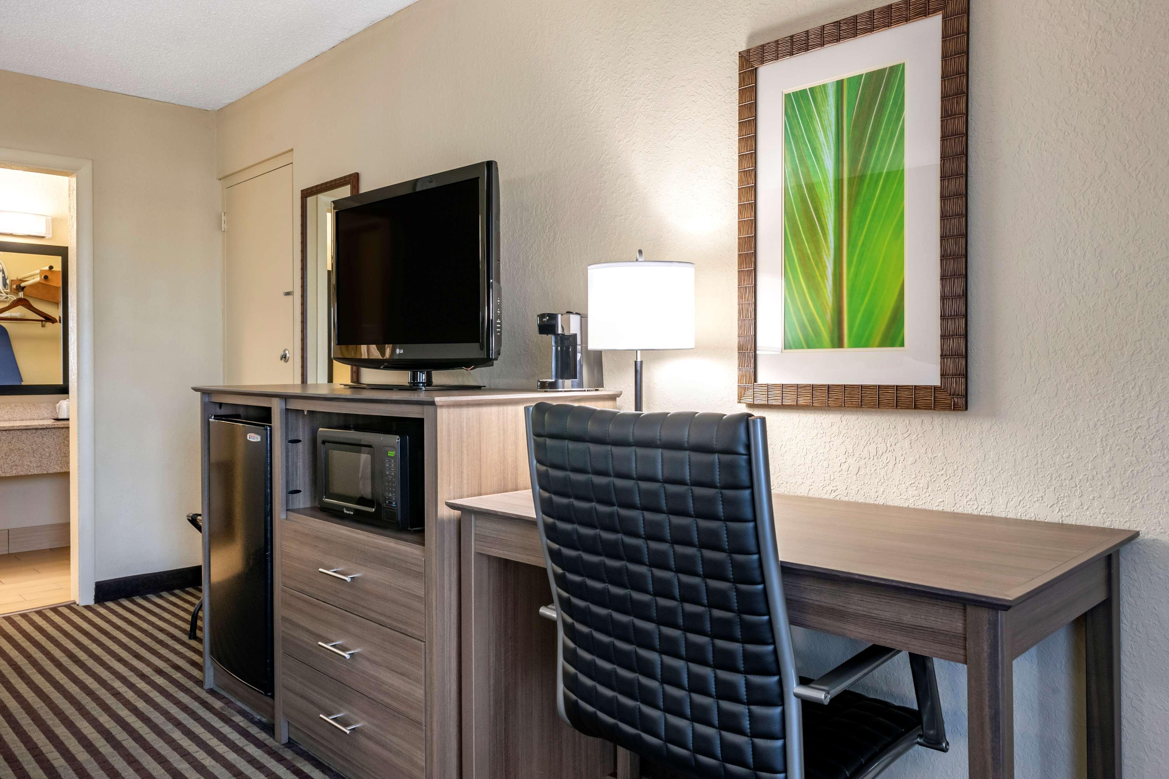 Best Western Downtown Стюарт Экстерьер фото